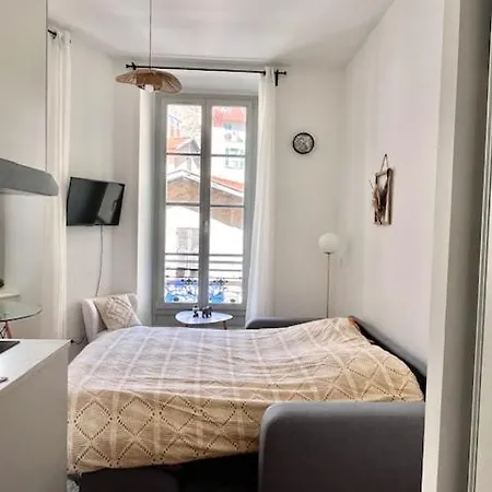 Moderne, Centre Apartment *
